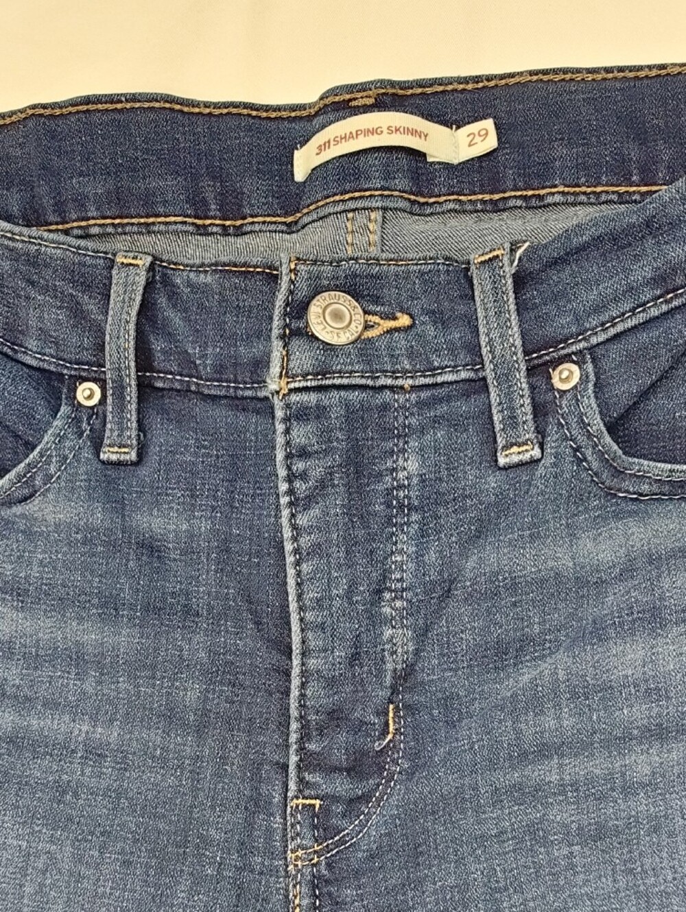 Levi's 311 Shaping Skinny Dark Medium Wash Jeans Women's Size 29 - Picture 2 of 11